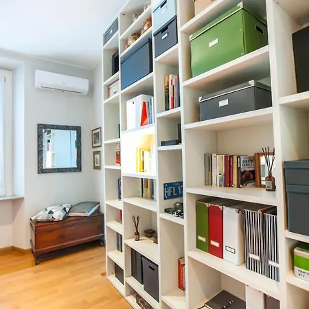 アパート Casa Dell'angelo コモ